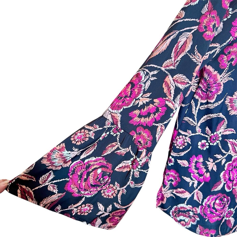 a:glow Floral Maternity Top Size M Black And Rose Long Boho Sleeves Lightweight - Picture 2 of 9